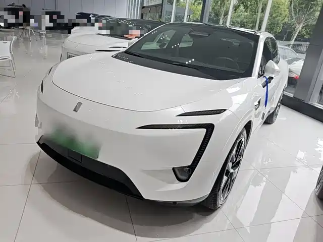 2023 Avatr 11