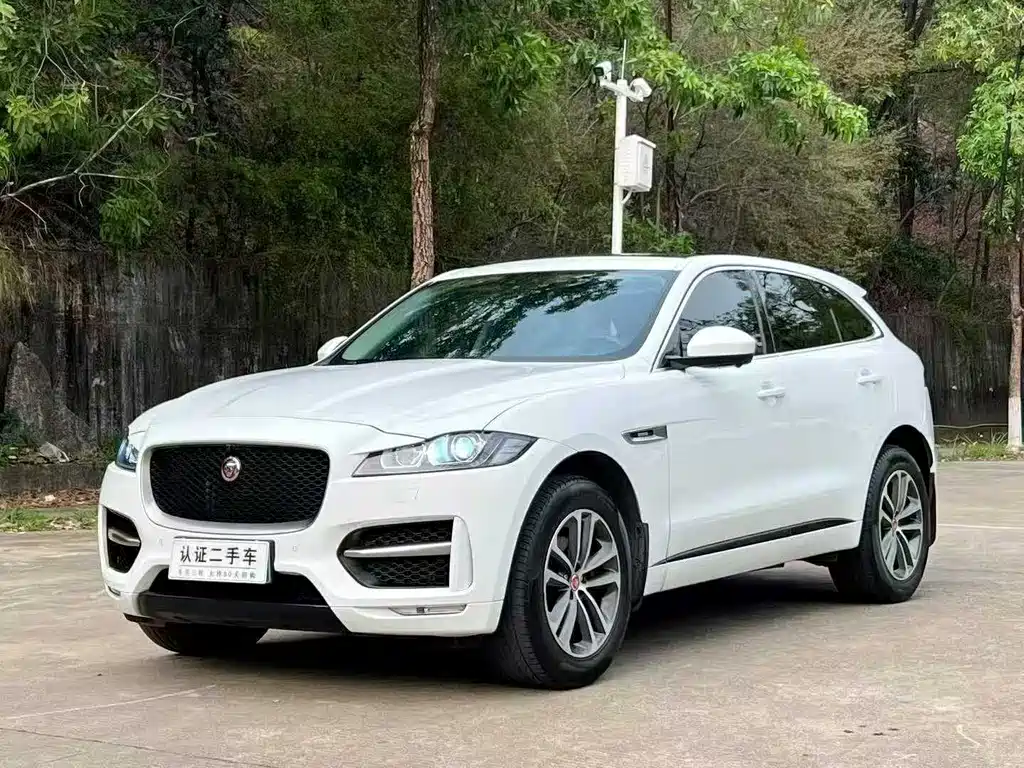 Jaguar F-PACE 2017