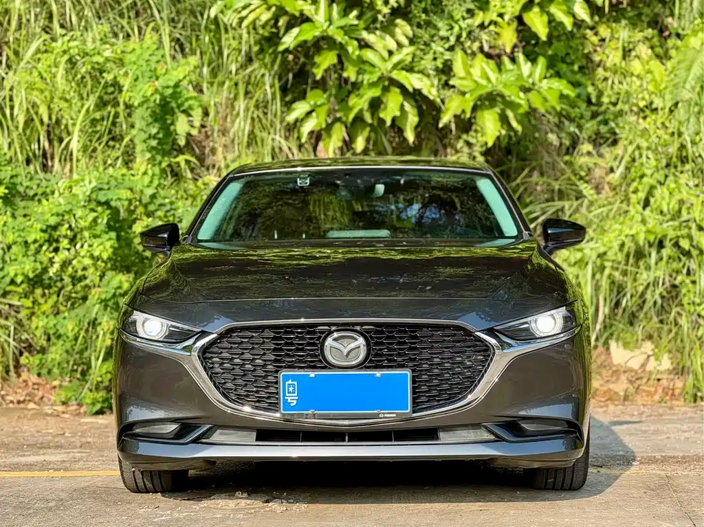 Mazda 3 Axela — миниатюра 2