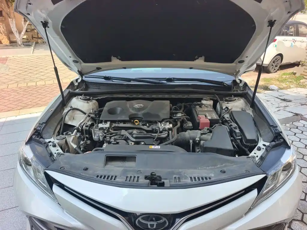 Toyota Camry — миниатюра 11