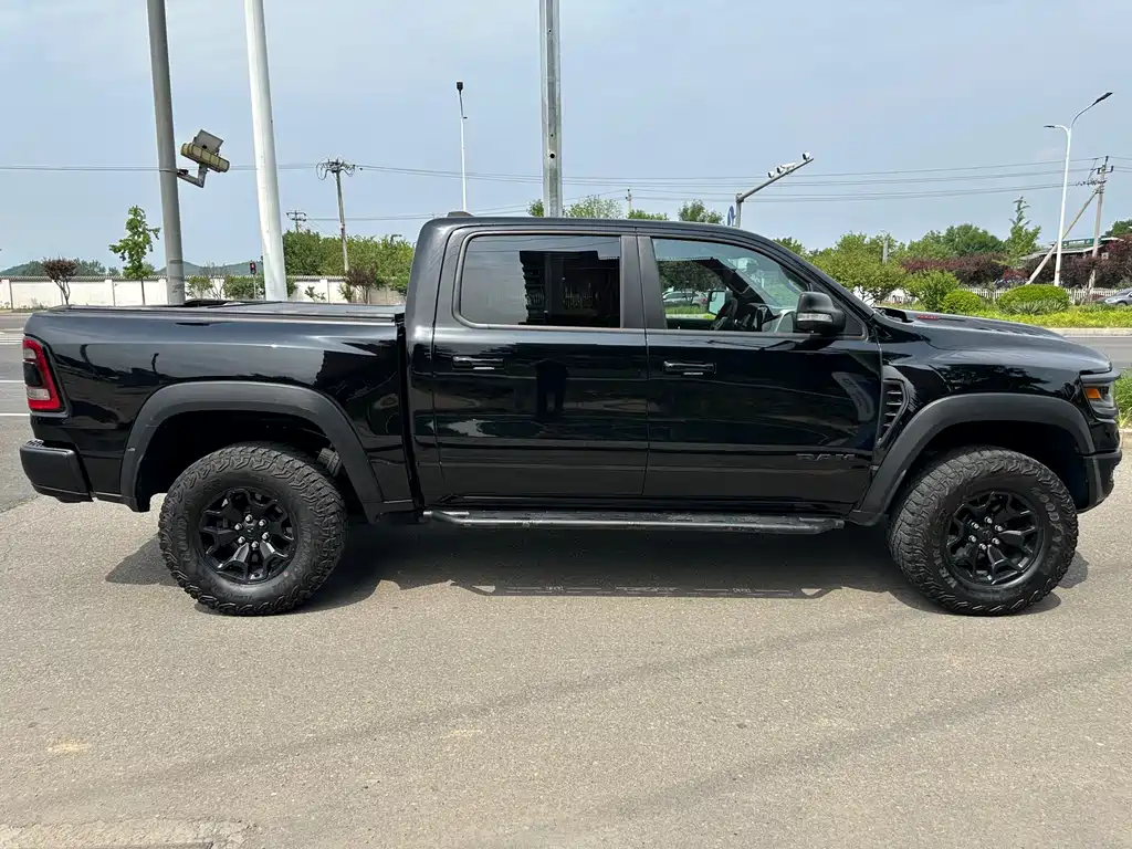 Ram Trucks 2024 6.2T AT