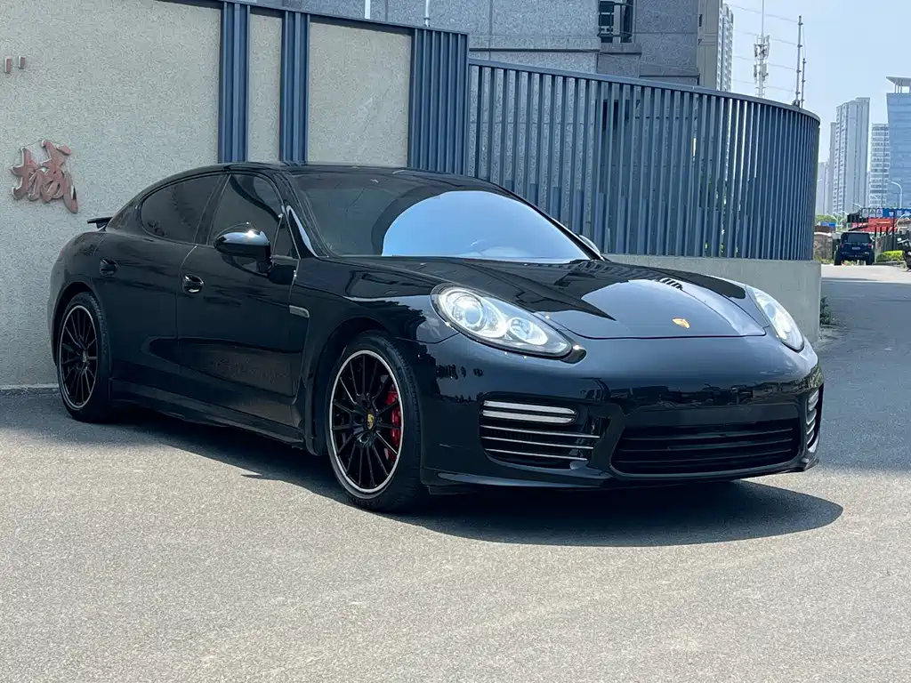 Porsche Panamera — миниатюра 3