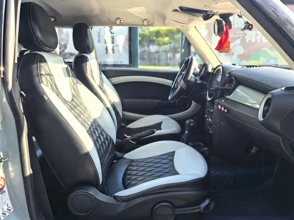 MINI Mini Clubman — миниатюра 10