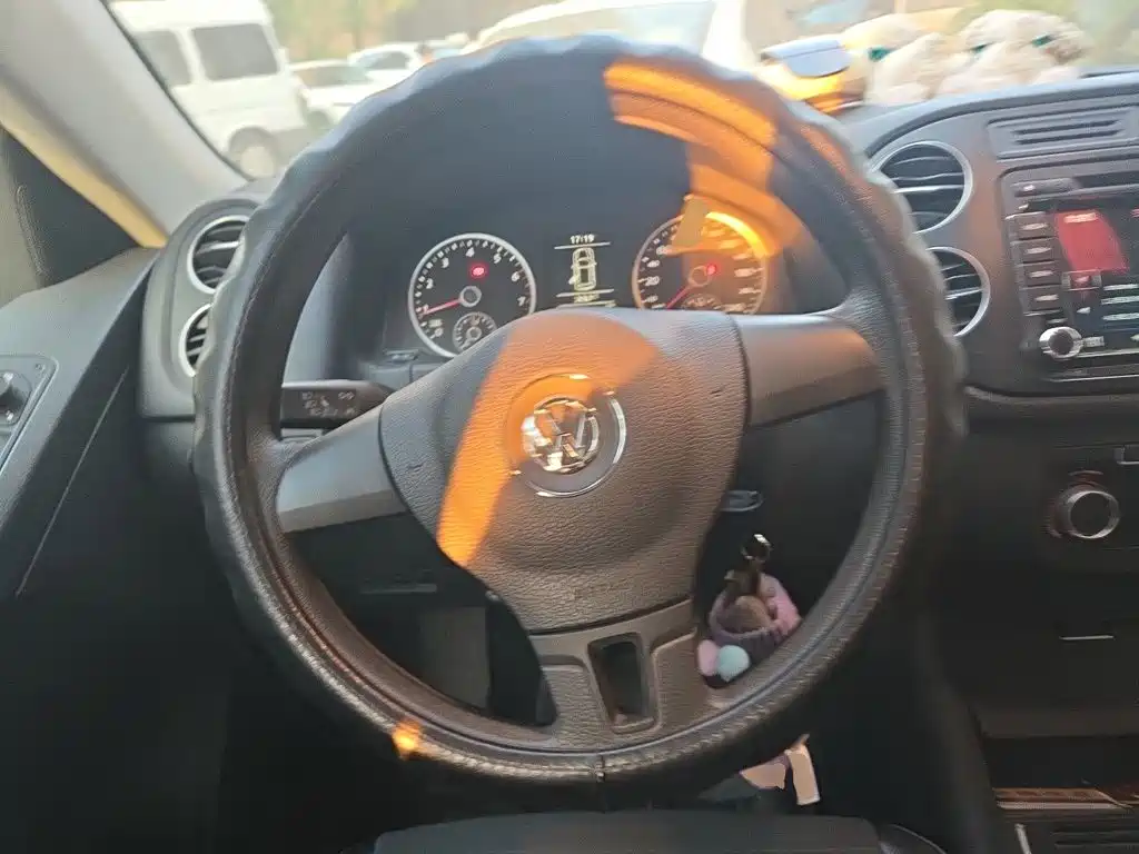 Volkswagen Tiguan — миниатюра 10