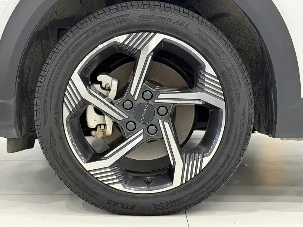 Lynk & Co 06 EM-P — миниатюра 16