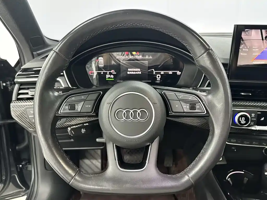 Audi A4L 2022 45 TFSI quattro