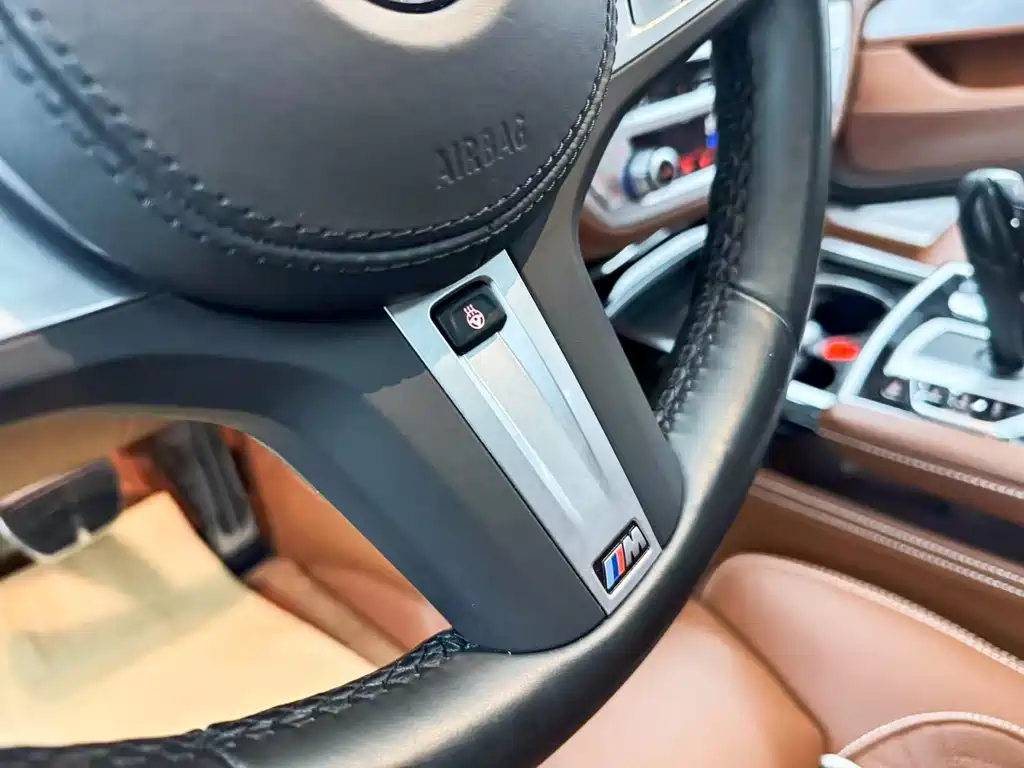 BMW 7 Series — миниатюра 16