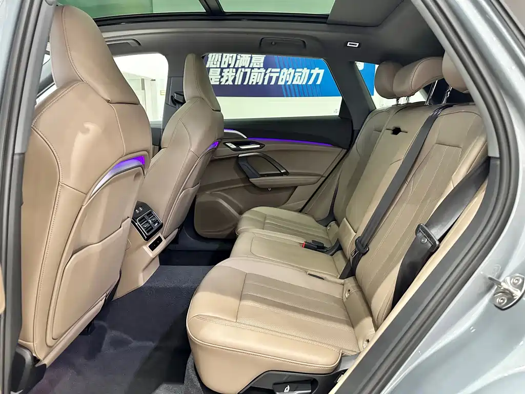 Audi Q5L — миниатюра 11