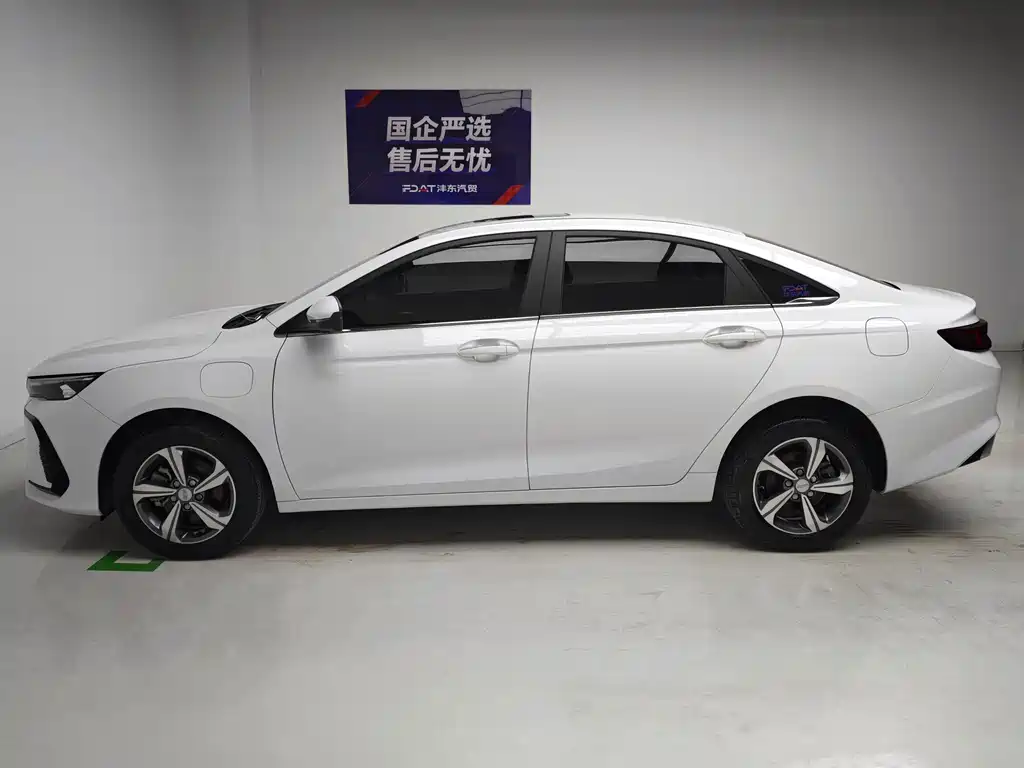 Geely L HiP — миниатюра 9