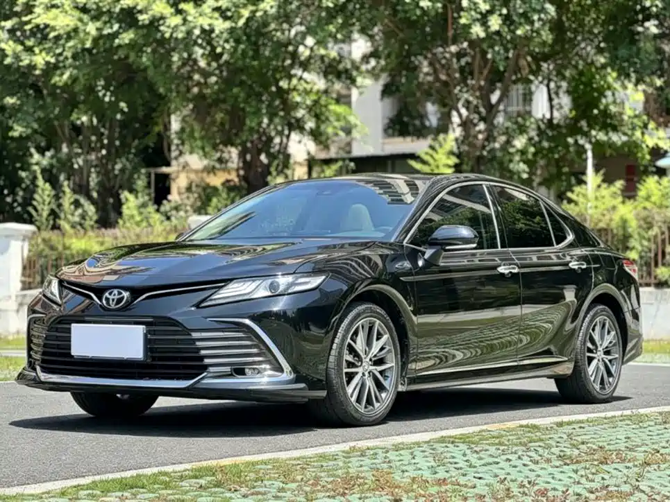 Toyota Camry 2021