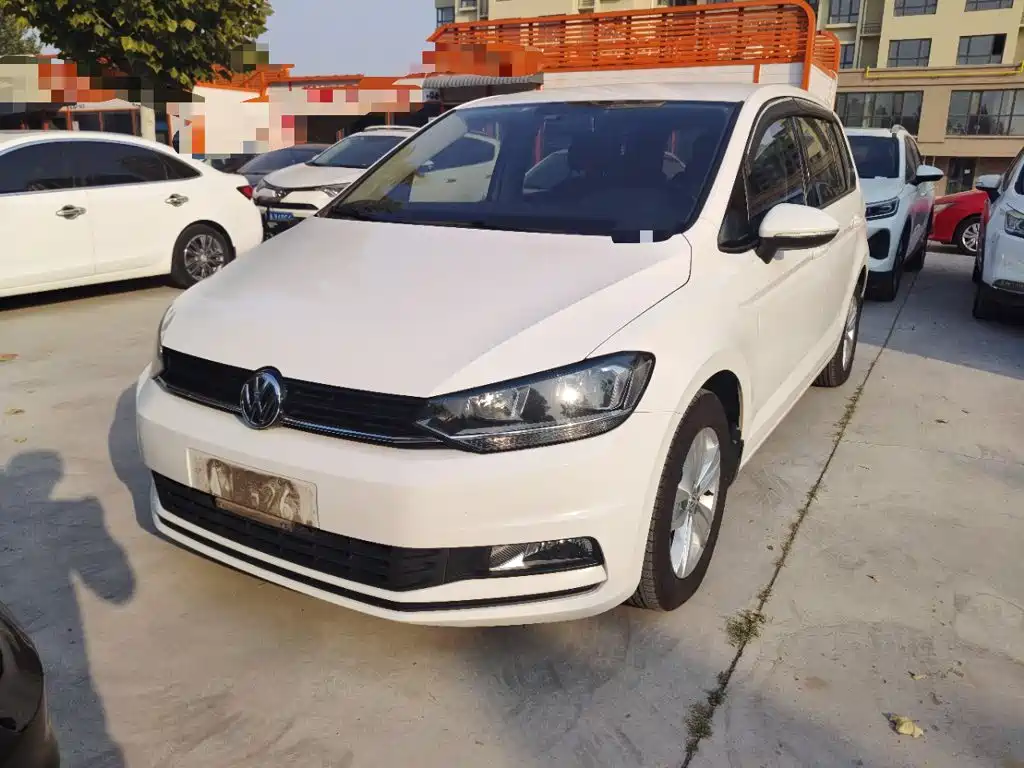 Volkswagen Touran — миниатюра 2