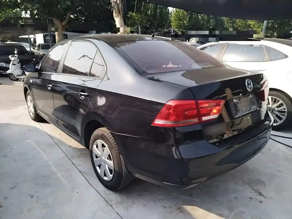 Volkswagen Santana — миниатюра 5