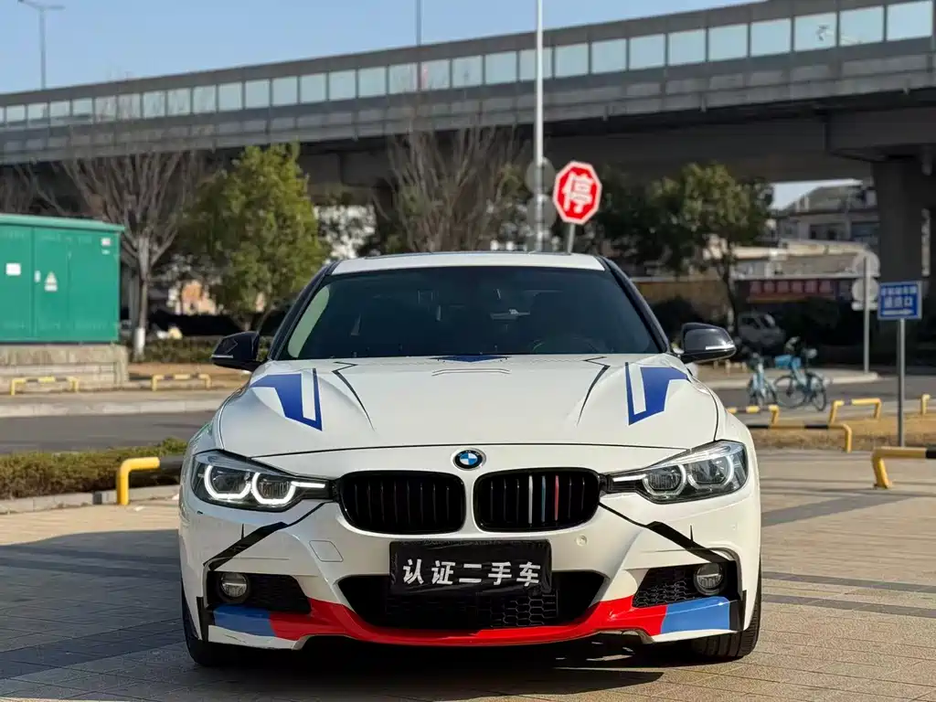 BMW 3 SERIES
