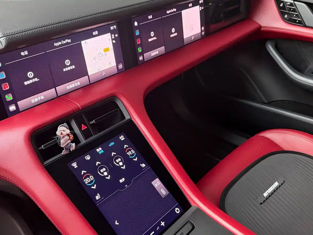 Porsche Taycan — миниатюра 10