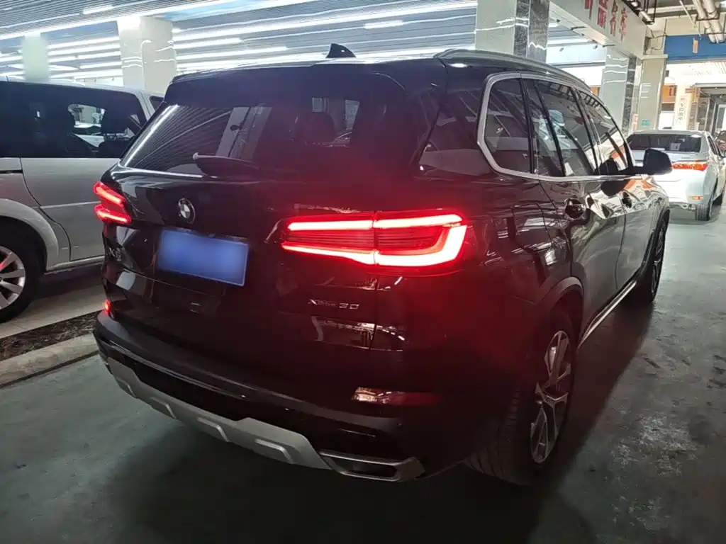 BMW X5 (Import) — миниатюра 7