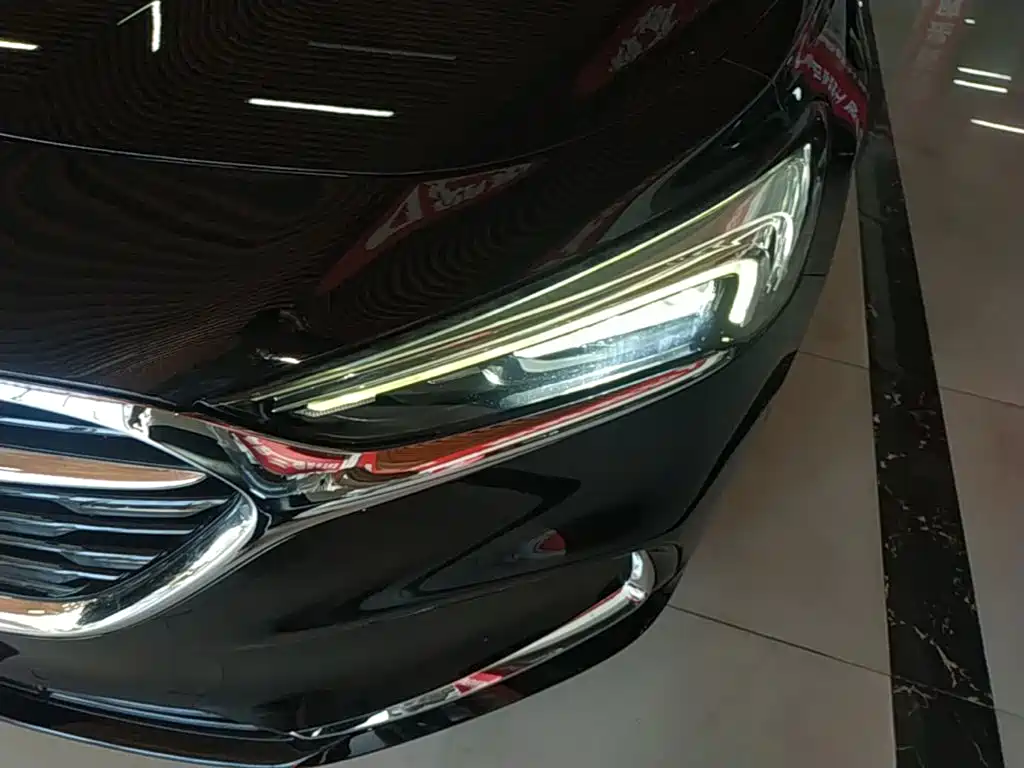 Buick LaCrosse — миниатюра 24