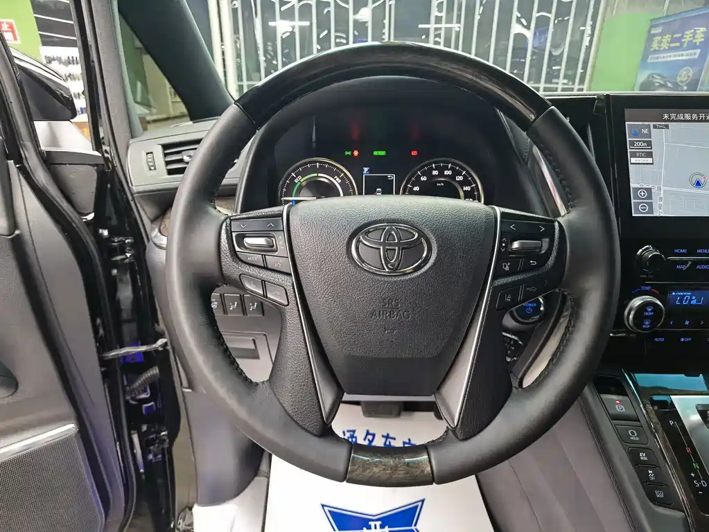 Toyota Vellfire — фотографии объявления, Фото 12