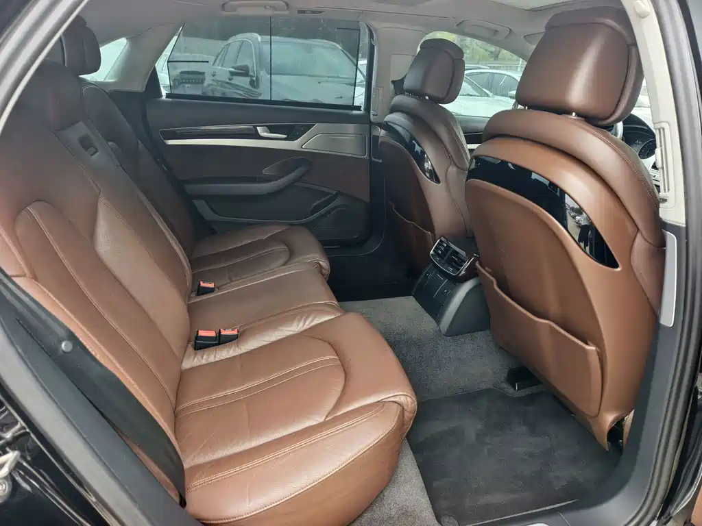 Audi A8 — миниатюра 14