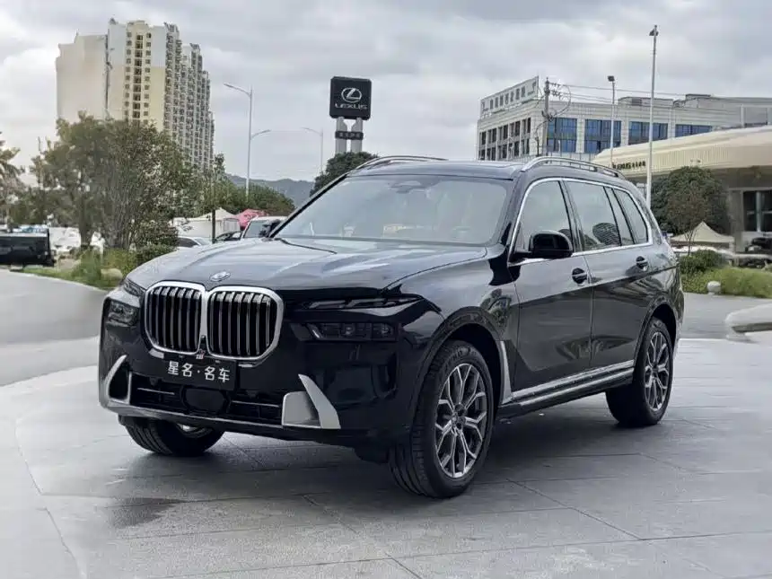 BMW X7 2023 xDrive40i Premium Luxury
