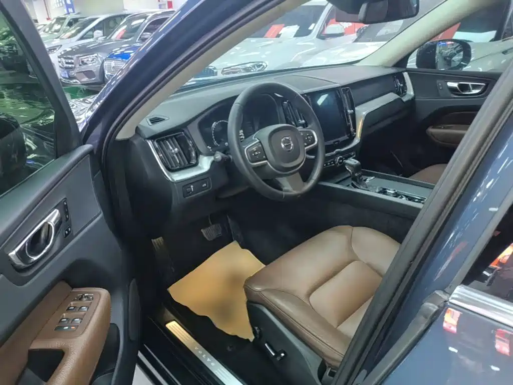 Volvo XC60 — миниатюра 16