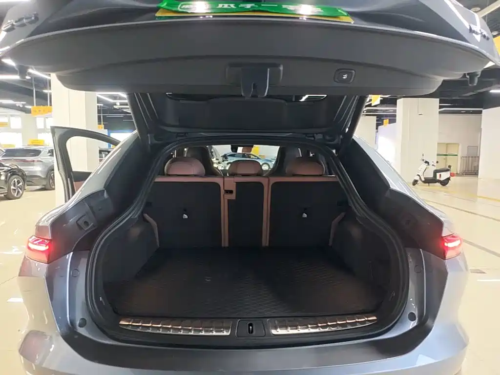 NIO EC6 — миниатюра 18