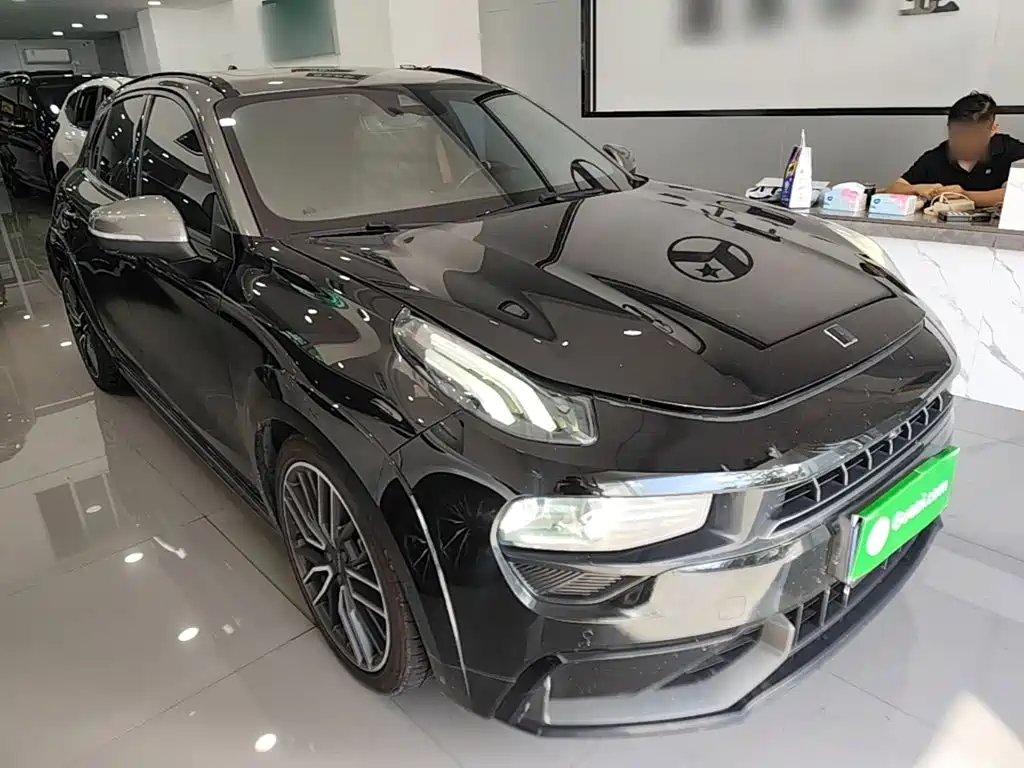 Lynk & Co 02 Hatchback — миниатюра 4