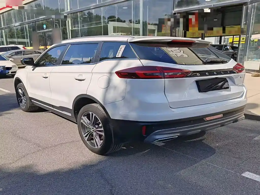 Geely Boyue — миниатюра 5