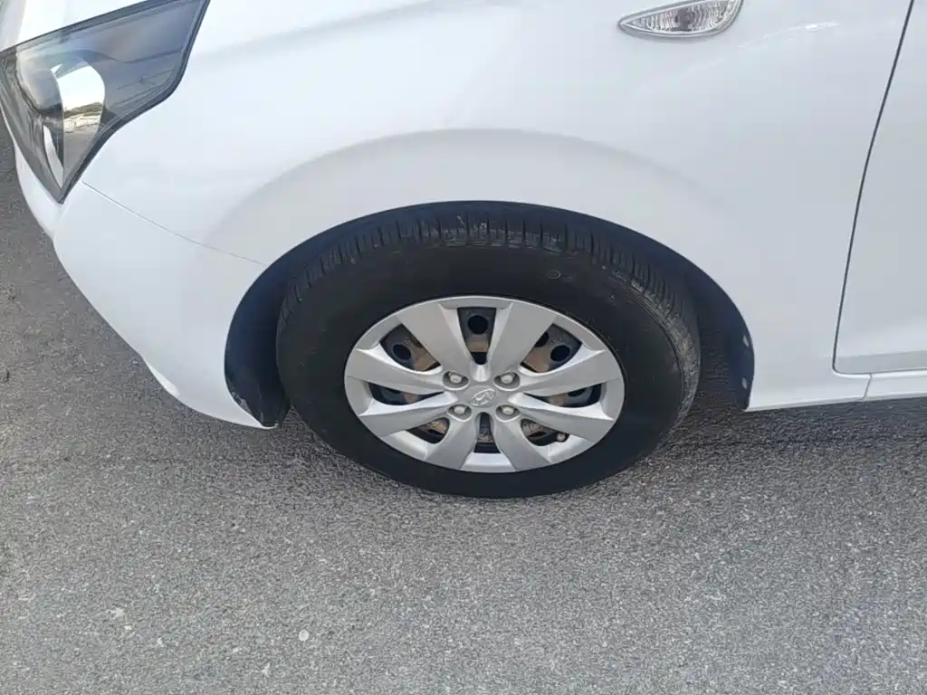 Hyundai Verna — миниатюра 23