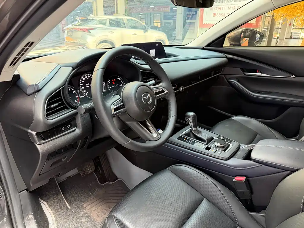 Mazda CX-30 — миниатюра 11