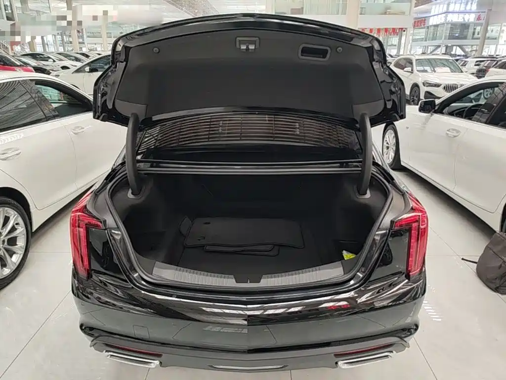 Cadillac CT5 — миниатюра 19