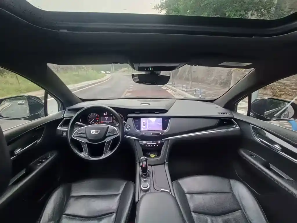 Cadillac XT5 — миниатюра 5