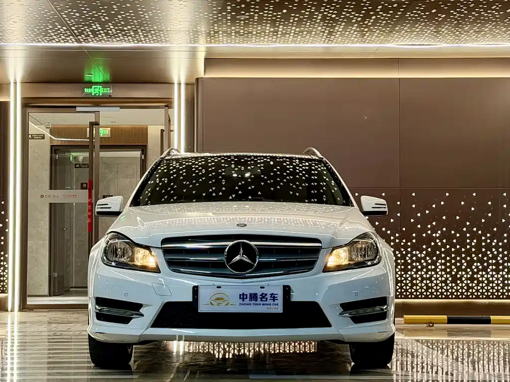 Mercedes-Benz C-Class C 2011 C 200 Fashion