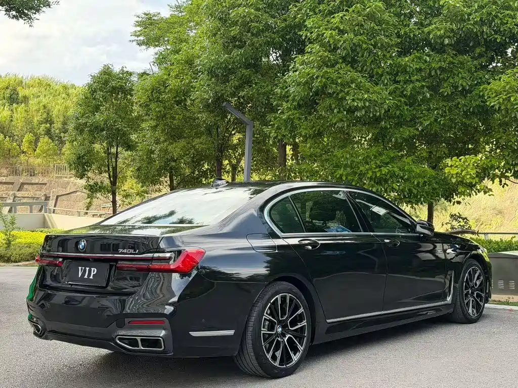 BMW 7 Series 7 2018 730Li Lead