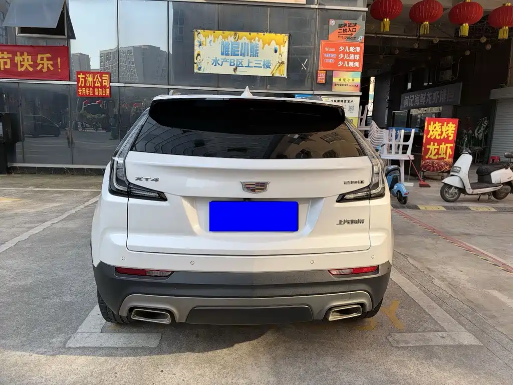 Cadillac XT4 — миниатюра 5
