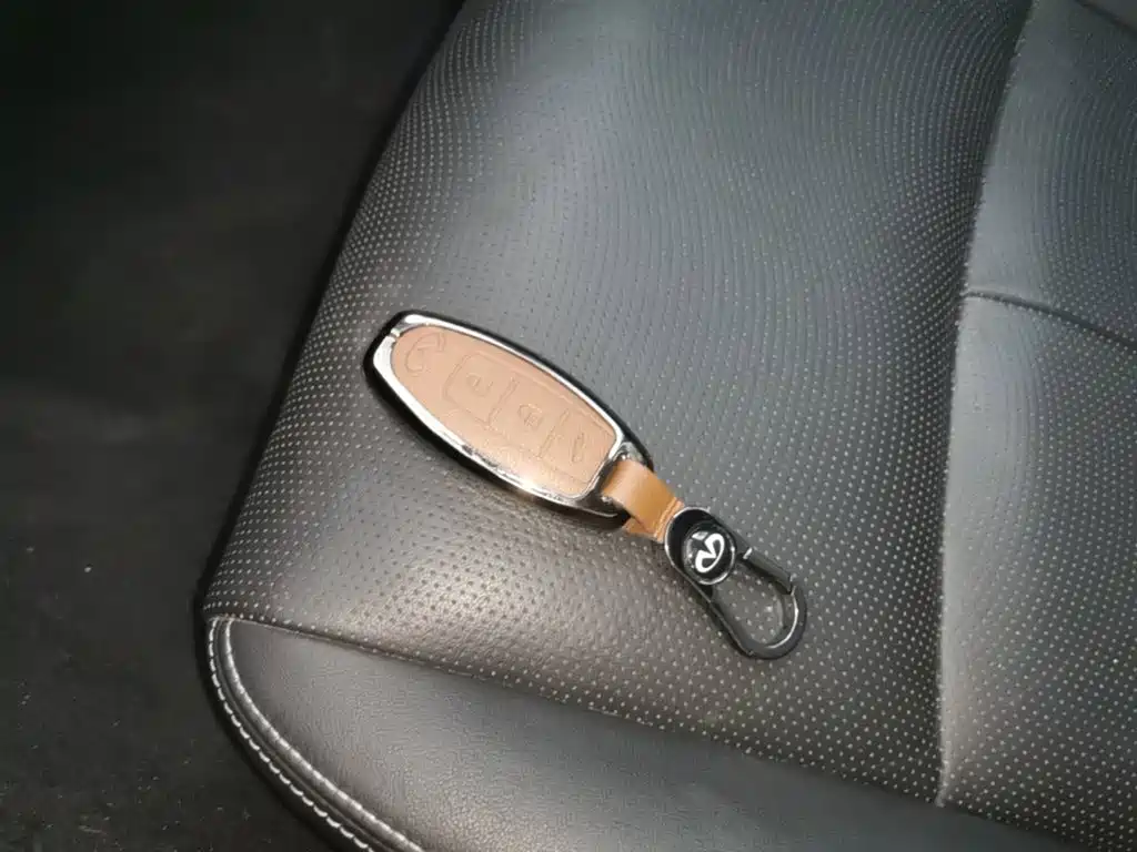 Infiniti Q50L — миниатюра 9