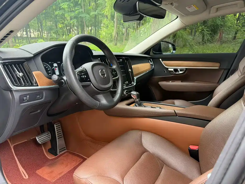Volvo S90 2020 T5 Luxury