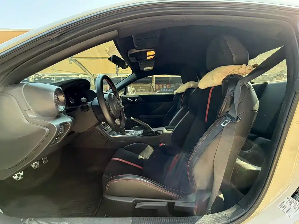 SUBARU BRZ