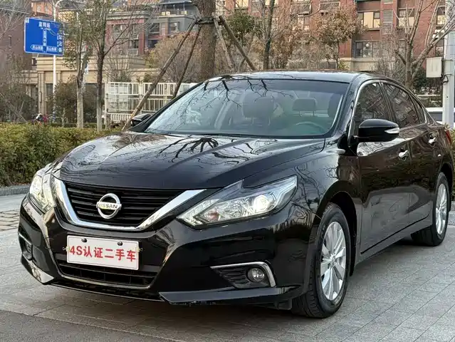 NISSAN TEANA 2018