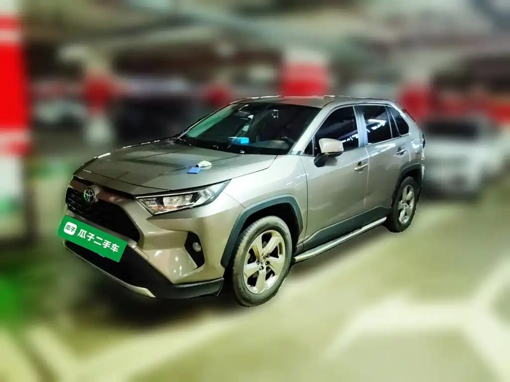 Toyota RAV4 — миниатюра 2