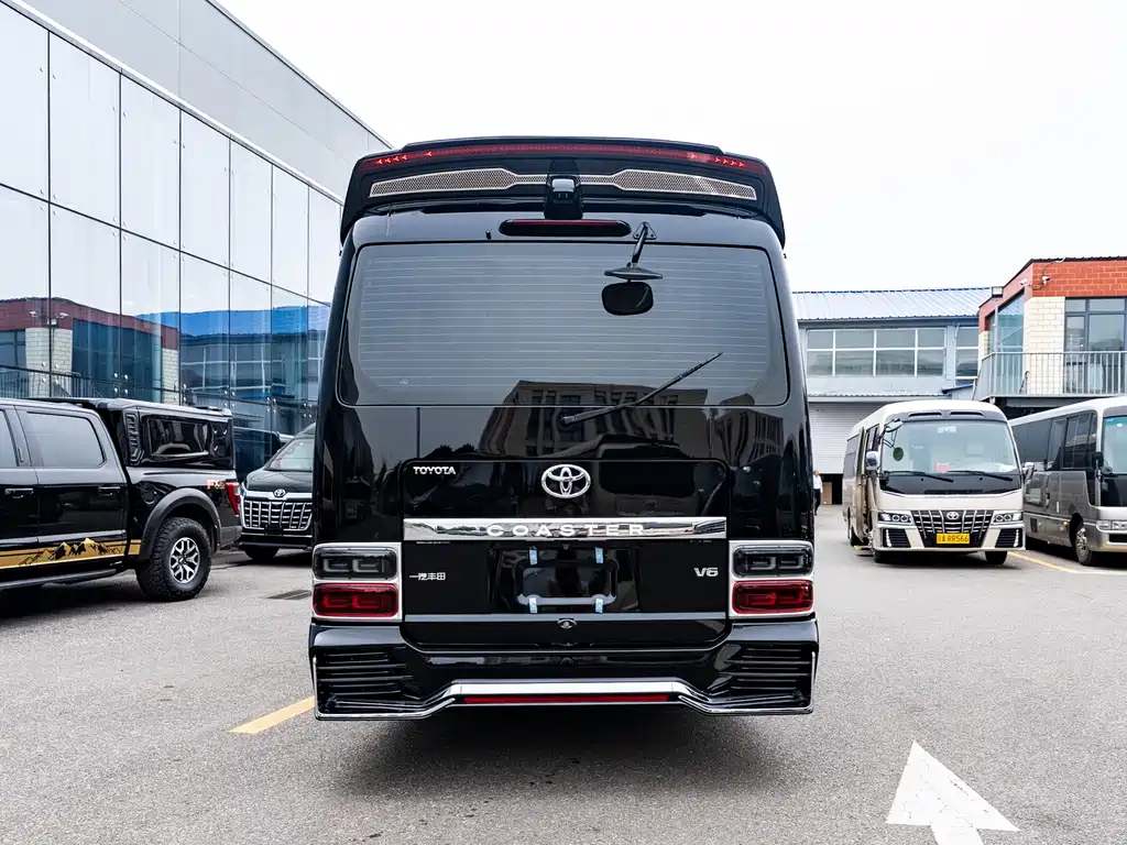 Toyota Coaster 2025 4.0L MT