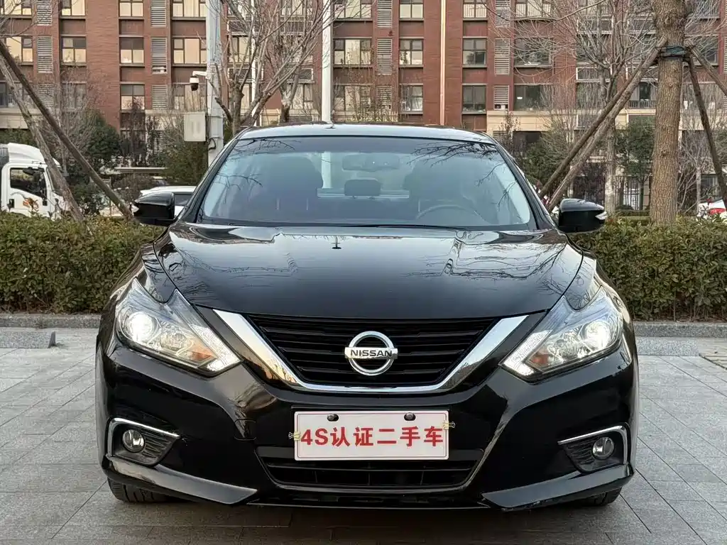 NISSAN TEANA
