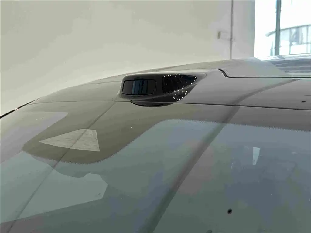 Li Auto Li L8 — миниатюра 31