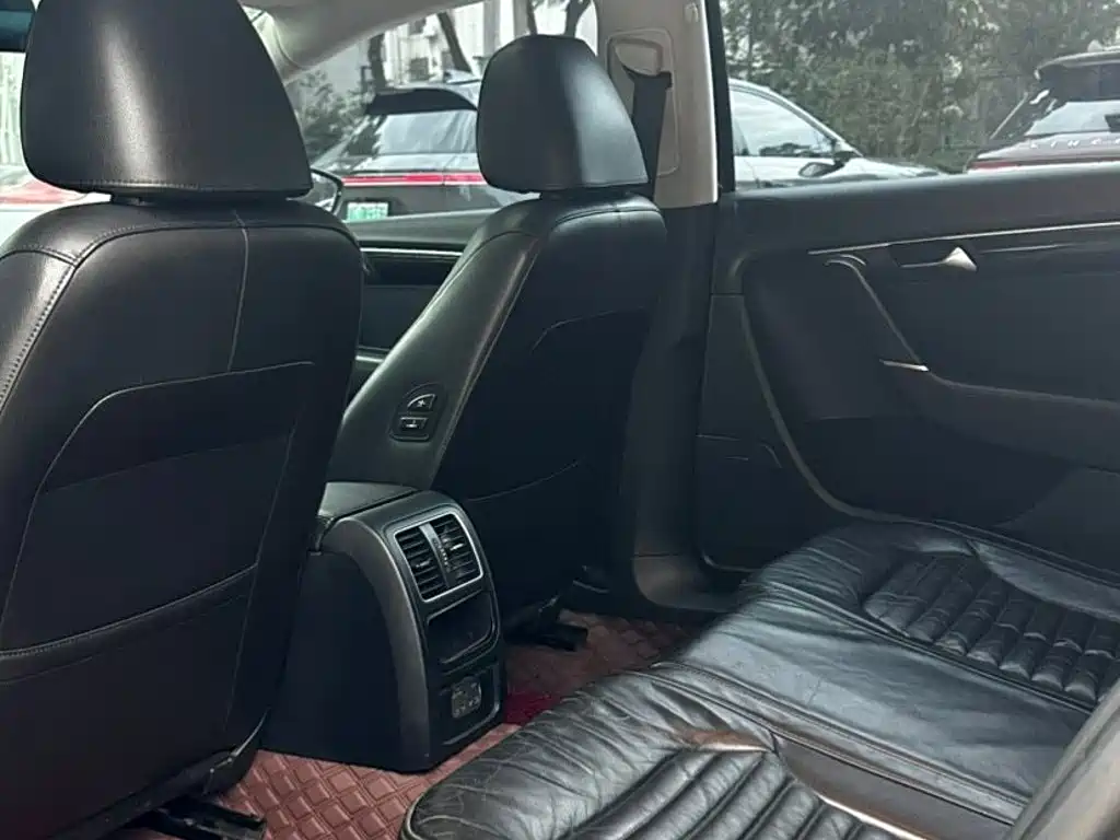 Volkswagen Magotan — миниатюра 5