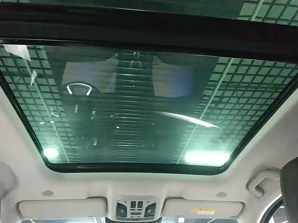 Wey Wey VV6 — миниатюра 18