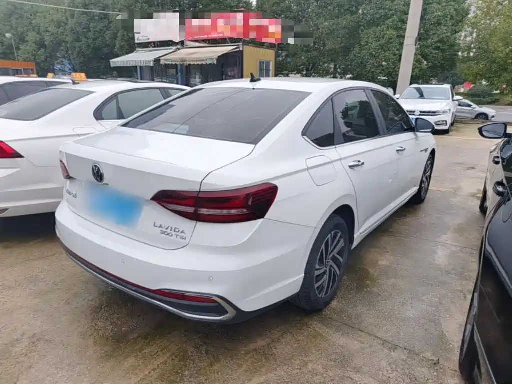 Volkswagen Lavida — миниатюра 7