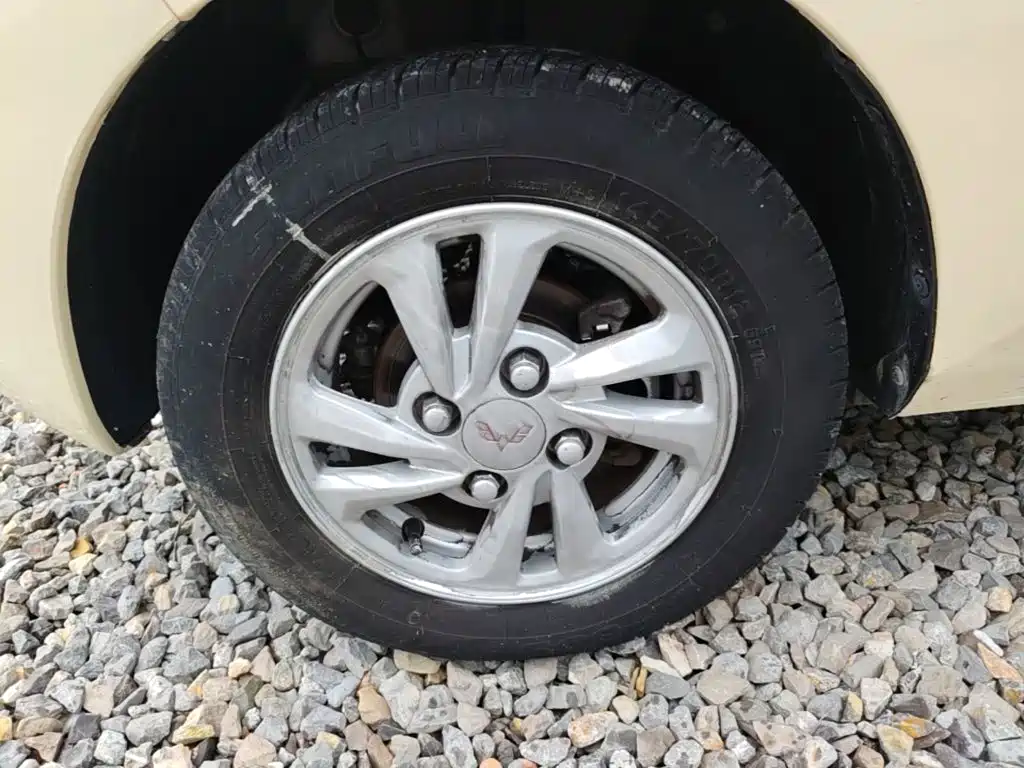 Wuling MINIEV — миниатюра 23