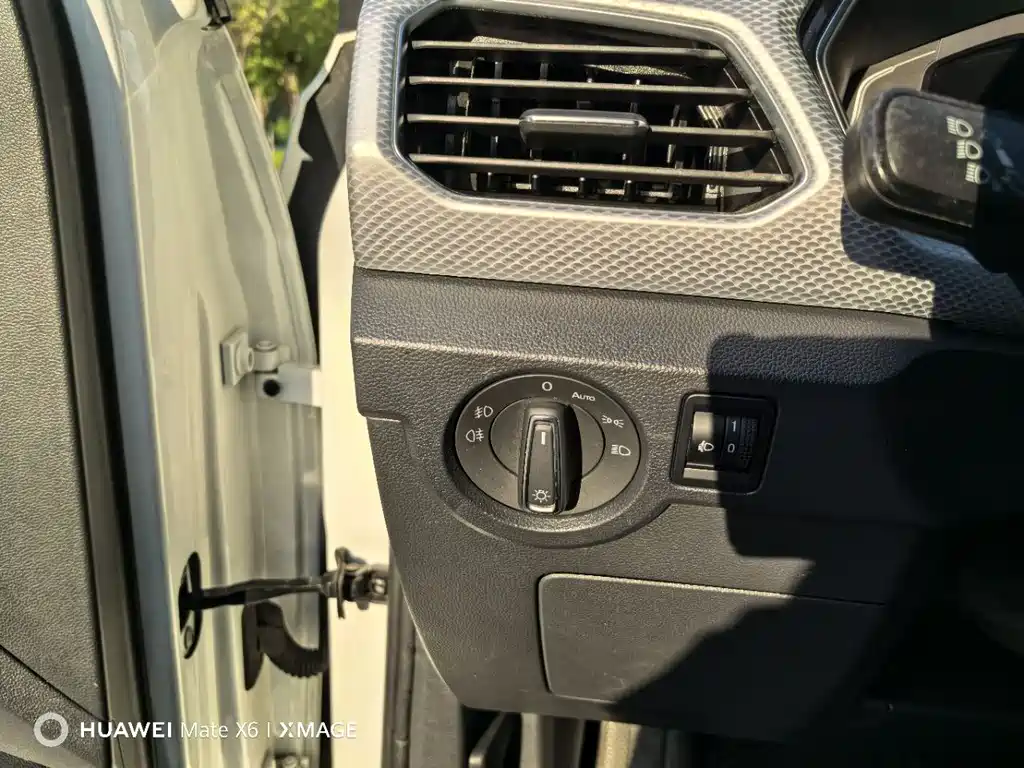 VOLKSWAGEN EXPLORING THE SHADOW