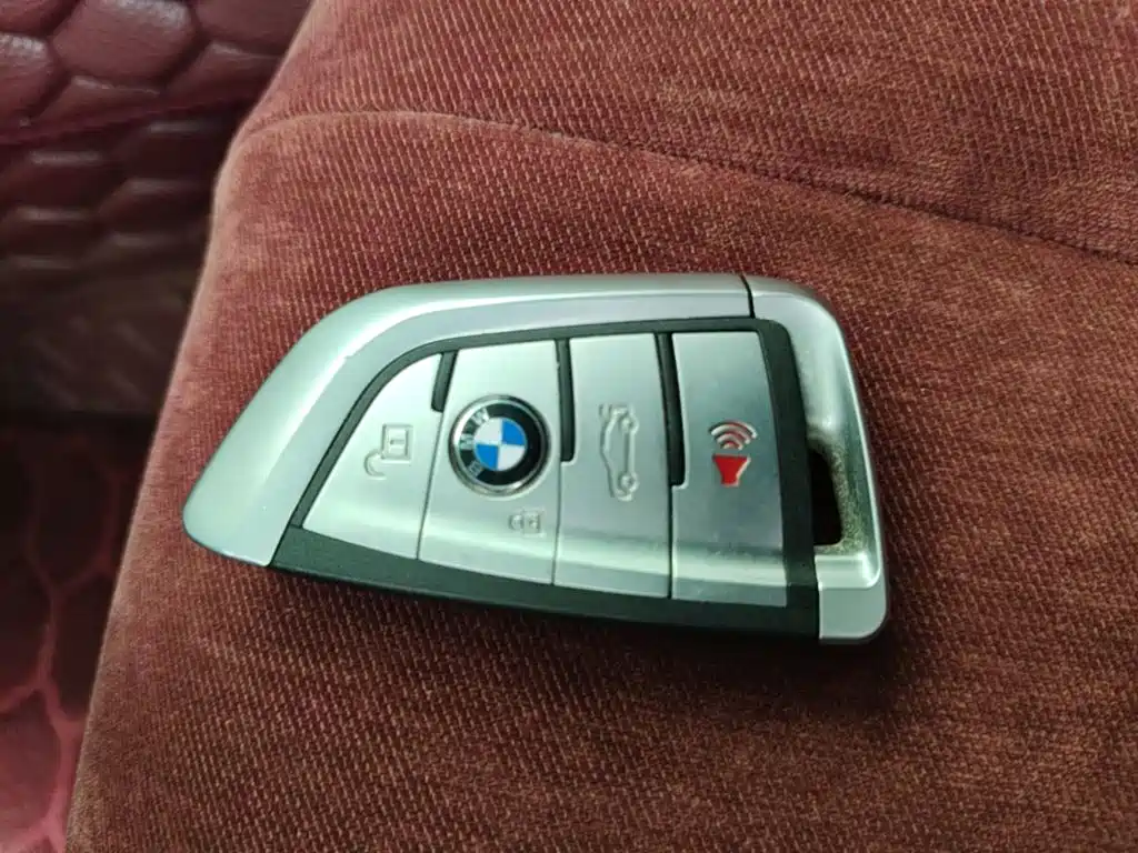 BMW 7 Series — миниатюра 9