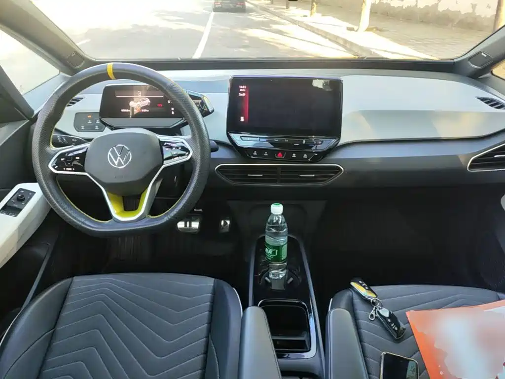 Volkswagen ID.3 — миниатюра 10