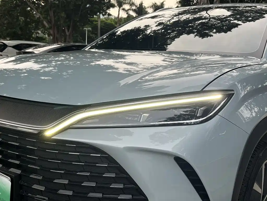 BYD L DM-i — миниатюра 2